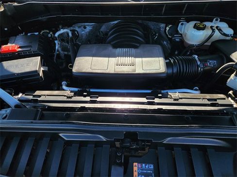 Used 2021 Chevrolet Silverado 1500 Custom Trail Boss w/ LPO, Dark Essentials Package image 31