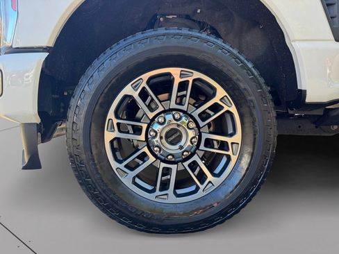 Used 2023 Ford F350 Limited AWD/4WD image 9