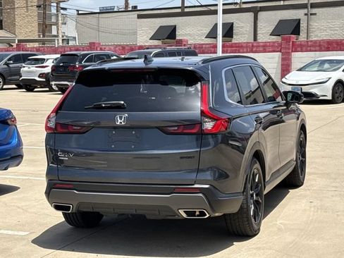 Used 2023 Honda CR-V Sport image 4