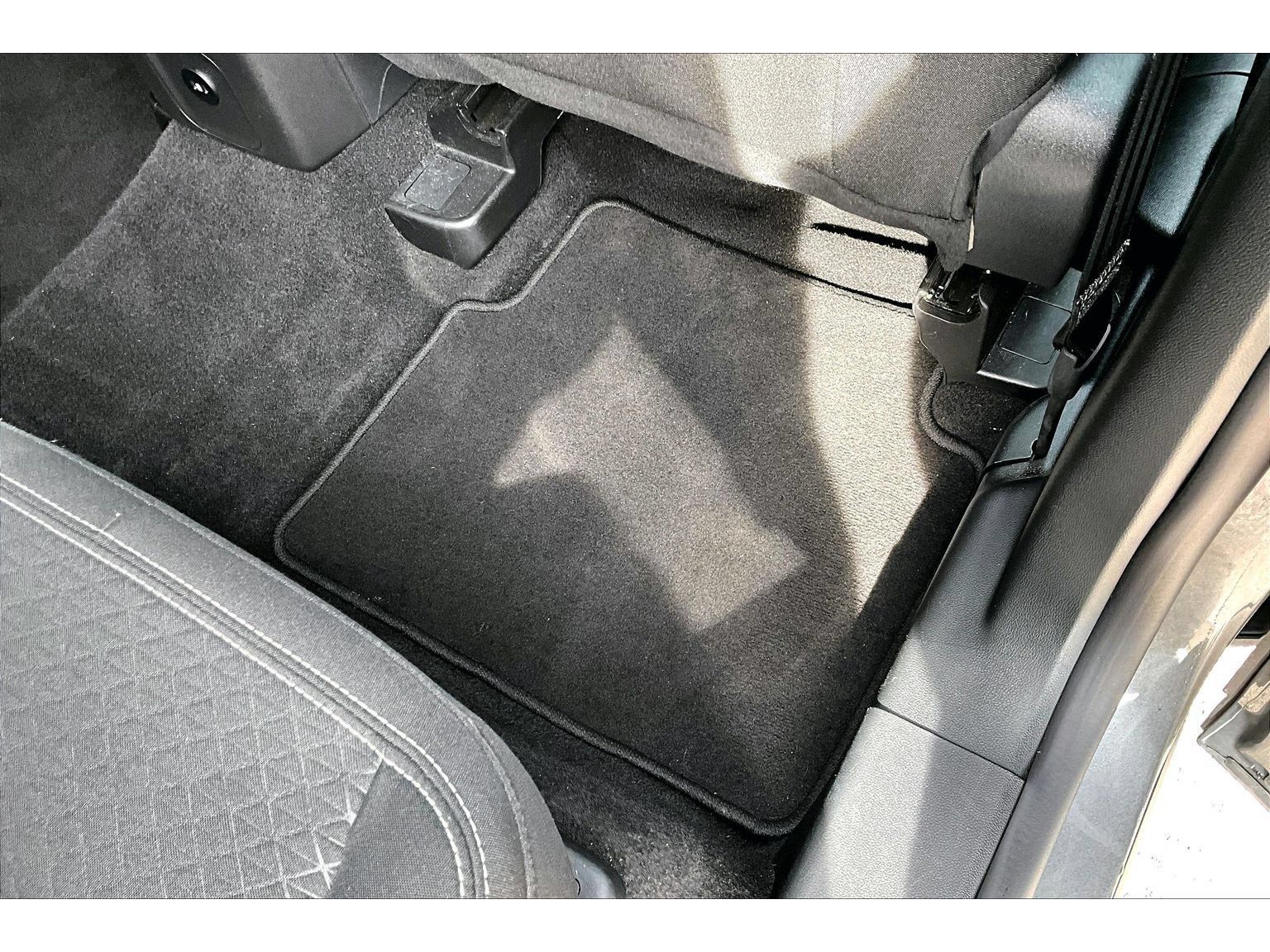 Used 2025 Ford Escape Active AWD/4WD image 41