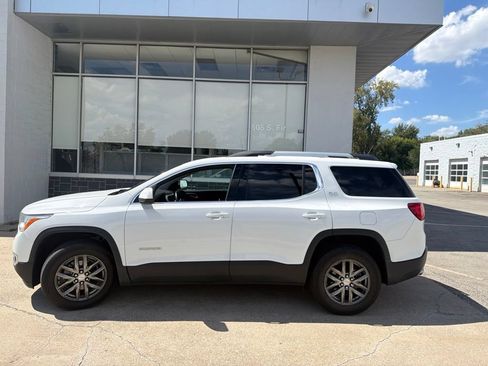 Used 2019 GMC Acadia SLT FWD image 3