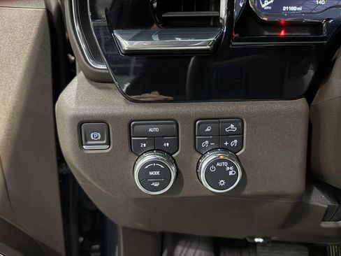 Certified 2024 GMC Sierra 1500 SLE w/ Preferred Package image 25