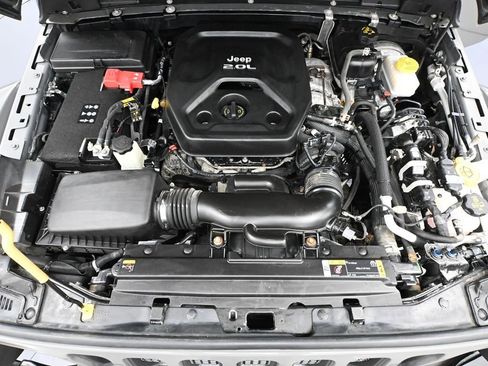 Used 2021 Jeep Wrangler Unlimited Rubicon w/ Uconnect 4C Nav & Sound Group image 47