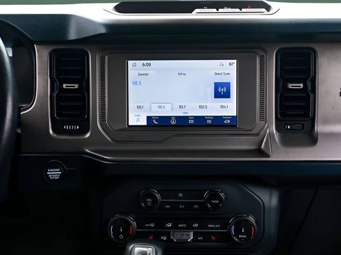 Used 2022 Ford Bronco Outer Banks image 51