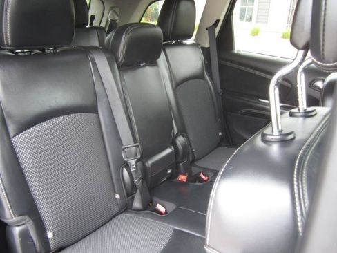 Used 2017 Dodge Journey Crossroad FWD image 14