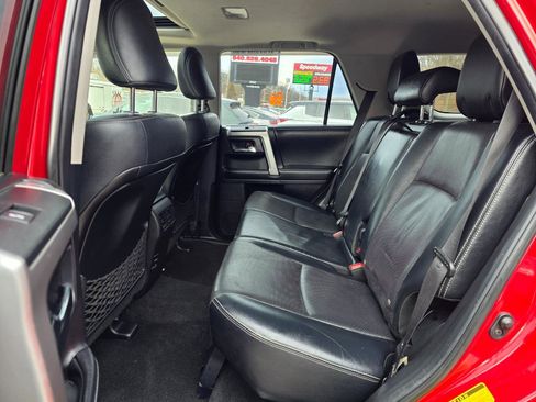 Used 2014 Toyota 4Runner Limited image 11