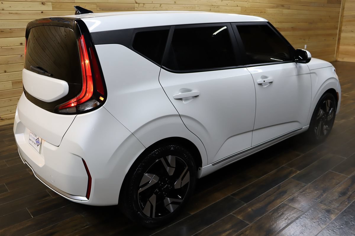 Used 2023 Kia Soul GT-Line FWD image 5