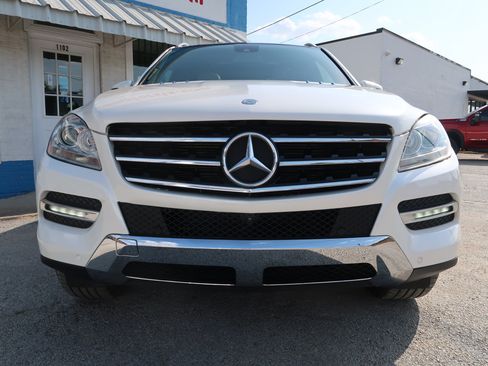 Used 2014 Mercedes-Benz ML 350 4MATIC image 9
