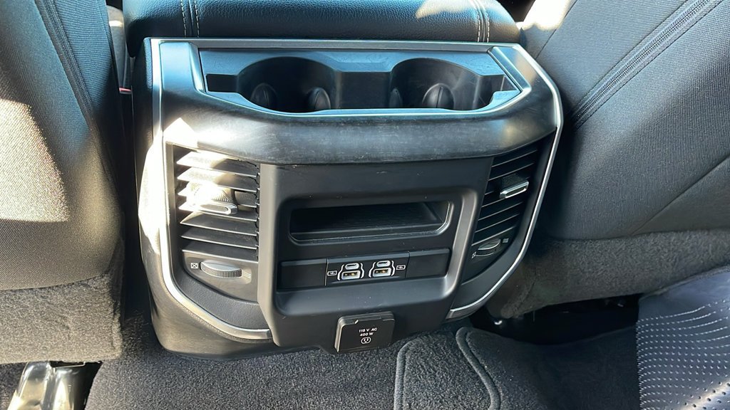 Used 2021 RAM 2500 Big Horn w/ Level 2 Equipment Group AWD/4WD image 17