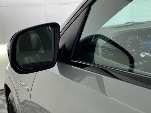 New 2026 Mercedes-Benz GLE 63 AMG S image 23