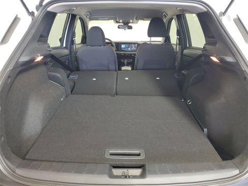 Used 2025 Nissan Kicks SV image 25