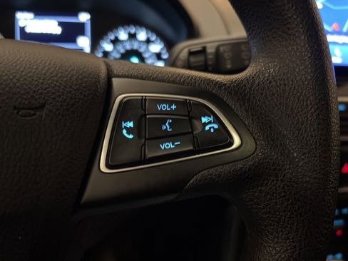 Used 2021 Ford EcoSport SE w/ SE Convenience Package image 17