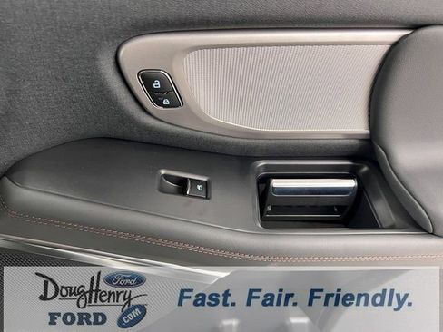 New 2025 Ford Expedition Max Active image 45