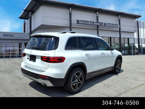 Used 2026 Mercedes-Benz GLB 250 4MATIC image 3
