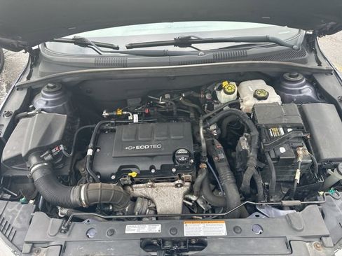 Used 2014 Chevrolet Cruze LT image 32