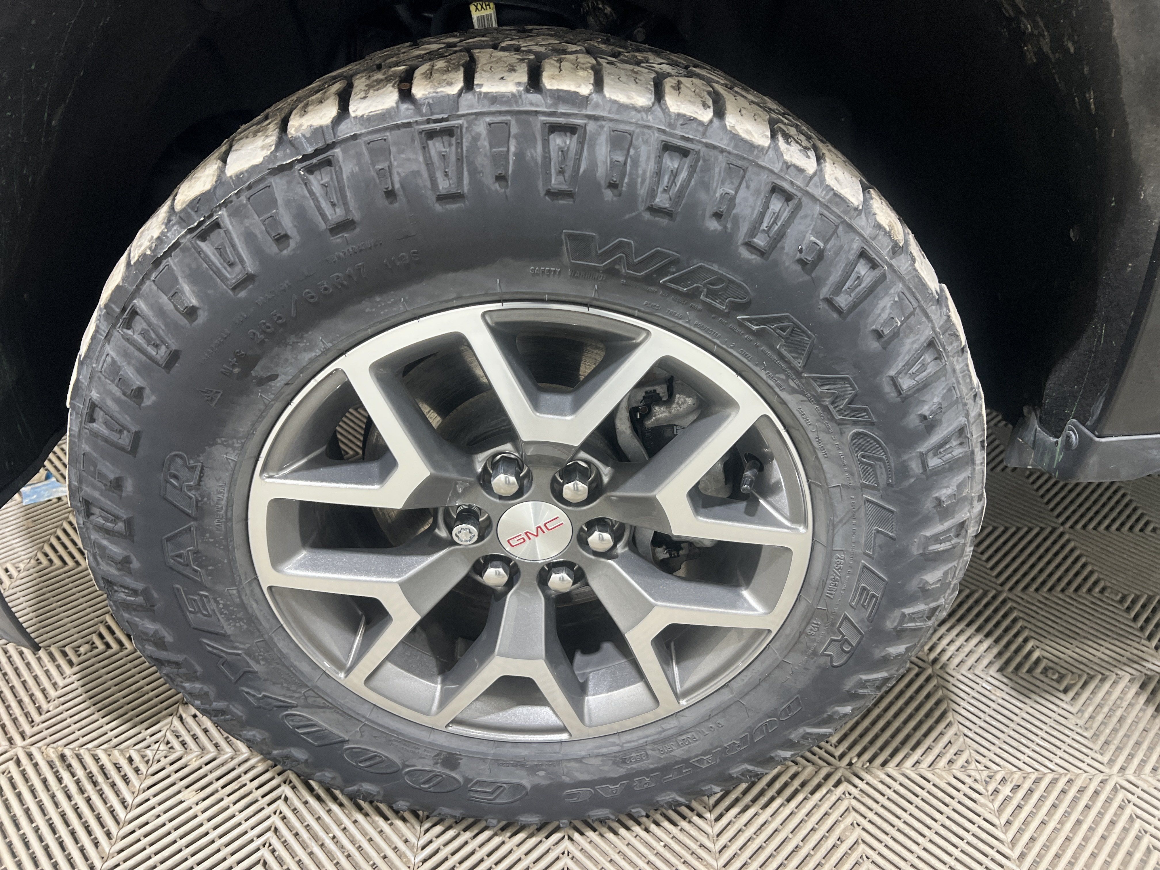 Used 2022 GMC Canyon AT4 AWD/4WD image 6