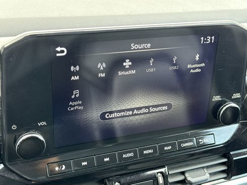 Used 2024 Nissan Pathfinder SL image 18