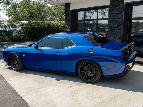 Used 2019 Dodge Challenger SRT Hellcat w/ Laguna Leather Package RWD image 8