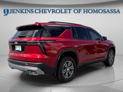 New 2026 Chevrolet Traverse LT w/ Driver Confidence Package FWD image 4