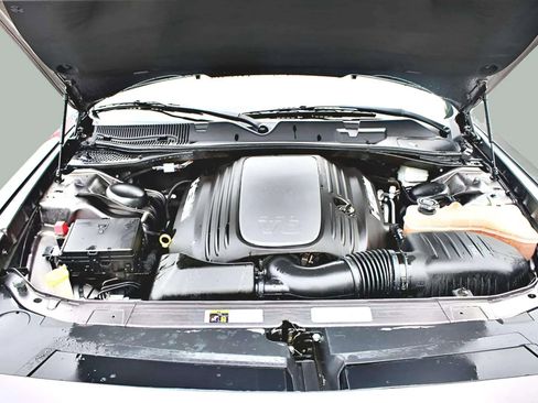 Used 2015 Dodge Challenger R/T Plus image 23