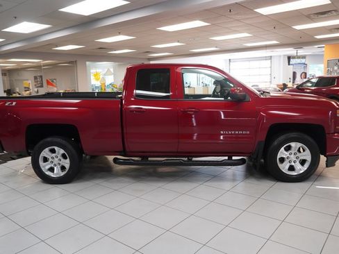 Used 2018 Chevrolet Silverado 1500 LT w/ All Star Edition AWD/4WD image 12