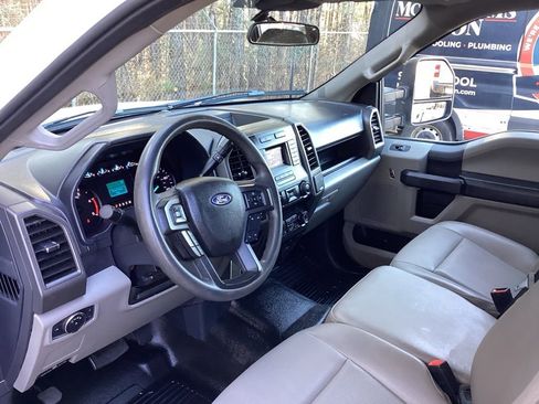 Used 2022 Ford F250 XL w/ Power Equipment Group image 24