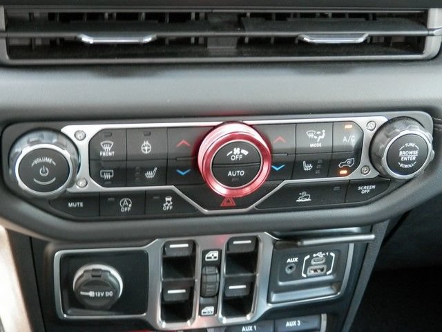 Used 2024 Jeep Gladiator Rubicon AWD/4WD image 30