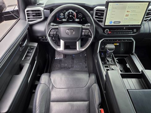 Used 2022 Toyota Tundra Platinum image 12