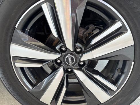 Used 2023 Nissan Rogue Platinum w/ Platinum Premium Package AWD/4WD image 5