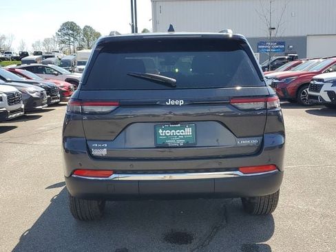 New 2026 Jeep Grand Cherokee Laredo image 5