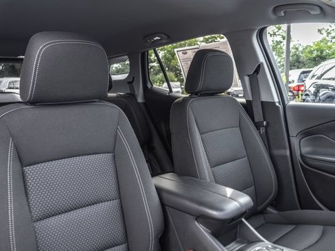 Used 2023 GMC Terrain SLE w/ Driver Convenience Package FWD image 36