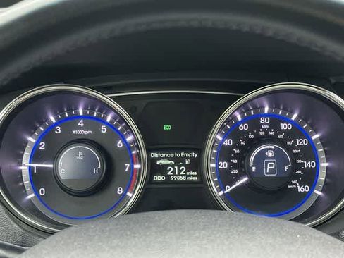 Used 2012 Hyundai Sonata Limited w/ Navigation Pkg FWD image 7