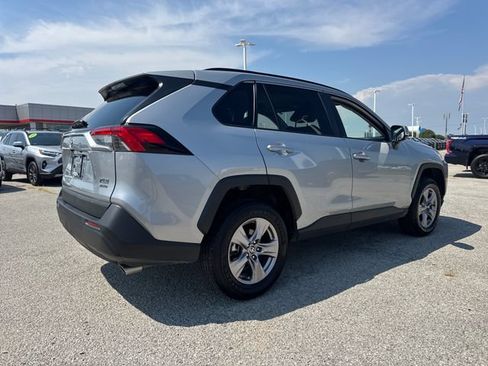 Used 2025 Toyota RAV4 XLE AWD/4WD image 6