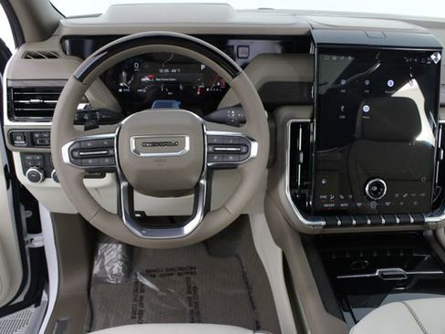 New 2026 GMC Yukon XL Denali w/ Denali Reserve Package image 14