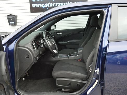 Used 2014 Dodge Charger R/T w/ Wheels & Tunes Group image 10