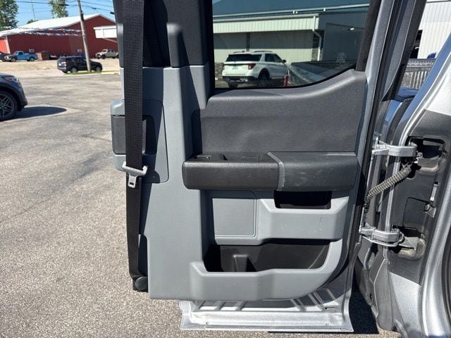 Used 2024 Ford F350 XLT AWD/4WD image 39