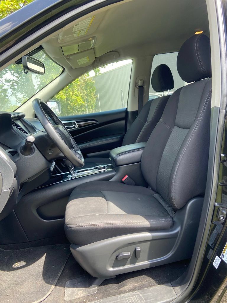 Used 2020 Nissan Pathfinder SV AWD/4WD image 11