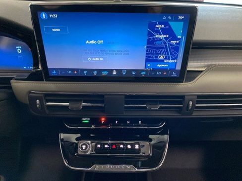 New 2024 Lincoln Corsair AWD w/ Equipment Group 101A image 26