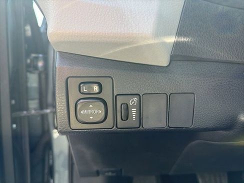 Used 2016 Toyota Corolla LE image 6