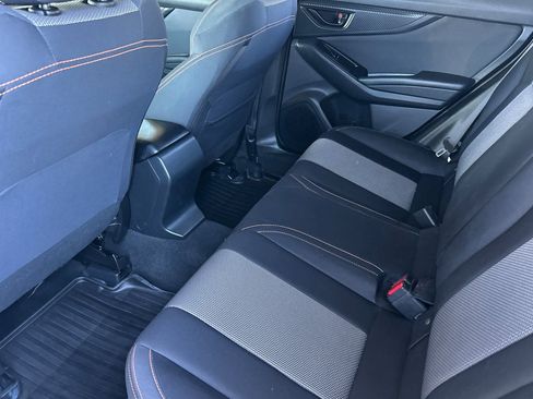 Used 2019 Subaru Crosstrek 2.0i Premium AWD/4WD image 11
