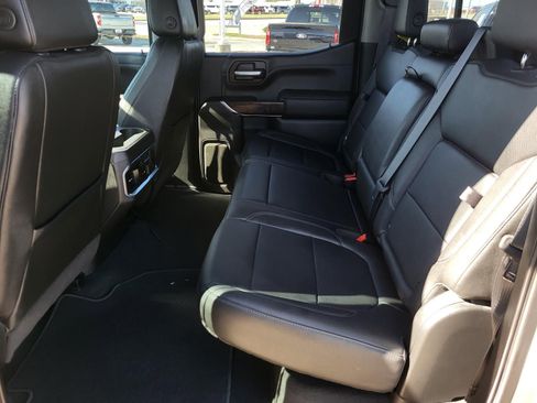 Used 2021 GMC Sierra 1500 SLT image 19