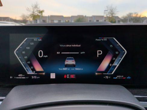 Certified 2025 BMW X7 xDrive40i w/ M Sport Package image 16