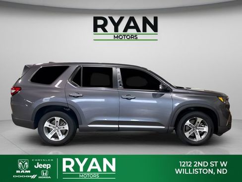 Used 2023 Honda Pilot EX-L image 2