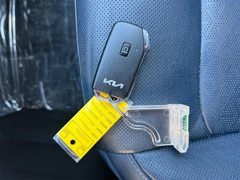 Used 2023 Kia Sorento SX Prestige image 33