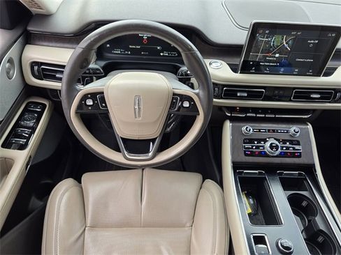 Used 2020 Lincoln Aviator Reserve w/ Equipment Group 201A image 16