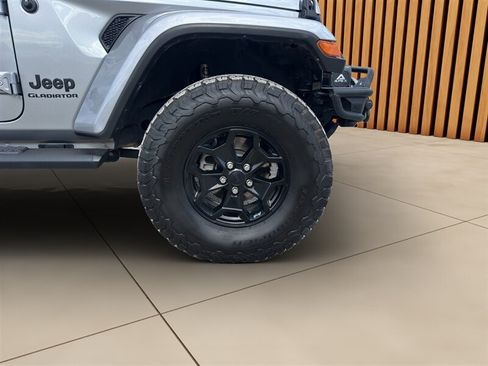 Used 2021 Jeep Gladiator Sport AWD/4WD image 15