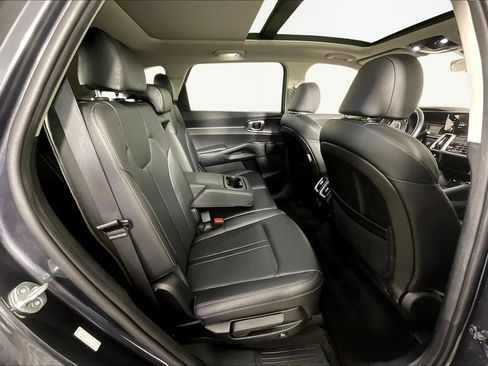 Used 2023 Kia Sorento S w/ Panoramic Sunroof Package FWD image 25
