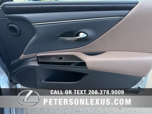 New 2025 Lexus ES 350 w/ Premium Package image 10