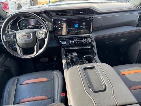Used 2022 GMC Sierra 1500 AT4 w/ AT4 Premium Package image 12