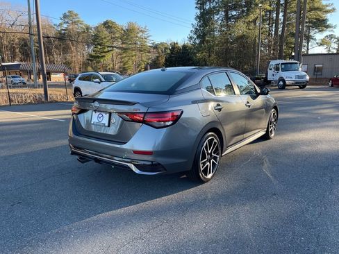 Certified 2025 Nissan Sentra SR w/ SR Premium Package image 5